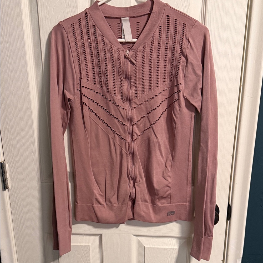 Marika Mauve Zipper Athletic Jacket with Cutout Design